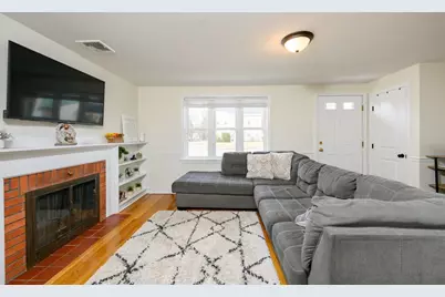 1065 Bedford St, Abington, MA 02351 - Photo 5