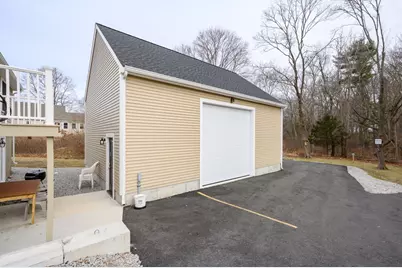 1065 Bedford St, Abington, MA 02351 - Photo 21
