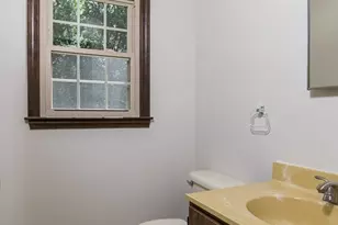 184 Cambridge Cir, Longmeadow, MA 01106 - Photo 19