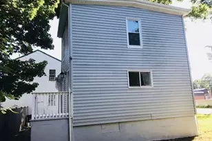 18 Lawrence St, Brockton, MA 02301 - Photo 9