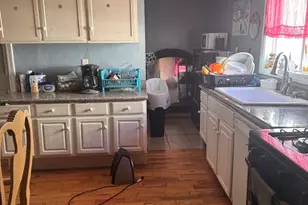 18 Lawrence St, Brockton, MA 02301 - Photo 3