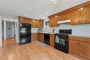 91 Stoddard Dr, North Attleboro, MA 02760 - Photo 27