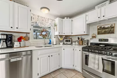 91 Stoddard Drive, North Attleboro, MA 02760 - Photo 9