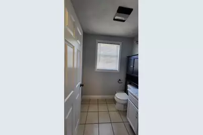 129 Manchester Street #B, Lowell, MA 01852 - Photo 9