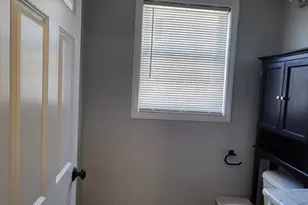 129 Manchester St, Lowell, MA 01852 - Photo 9