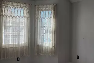 129 Manchester St, Lowell, MA 01852 - Photo 17