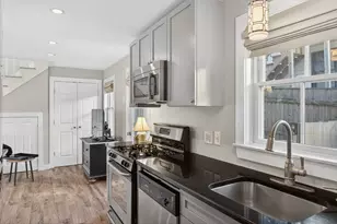 16 Conwell St, Provincetown, MA 02657 - Photo 13