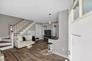 16 Conwell St, Provincetown, MA 02657 - Photo 23