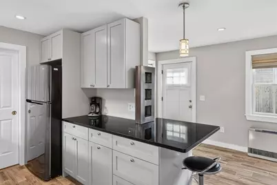 16 Conwell St #3, Provincetown, MA 02657 - Photo 15