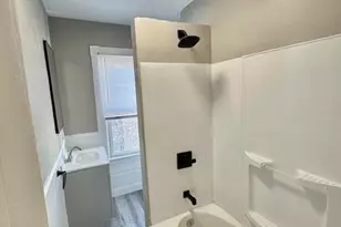 653 Brock Ave, New Bedford, MA 02744 - Photo 19