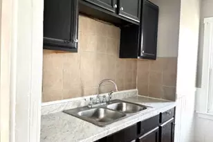 653 Brock Ave, New Bedford, MA 02744 - Photo 11