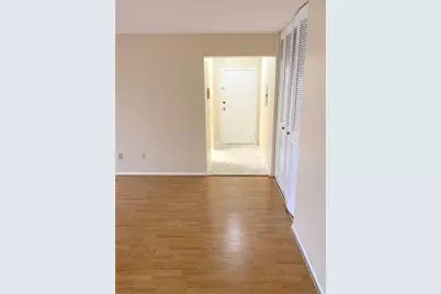 32 Shrewsbury Green Dr #J, Shrewsbury, MA 01545 - Photo 5