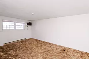 39 Pleasant St, Northborough, MA 01532 - Photo 5