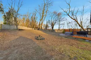 29 Webster Ave, West Springfield, MA 01089 - Photo 31