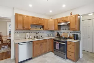 29 Webster Ave, West Springfield, MA 01089 - Photo 13