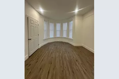 62 W 6th St #1, Lowell, MA 01850 - Photo 5