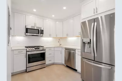 85 E India Row #34D, Boston, MA 02110 - Photo 5