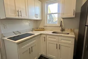 23 W 5th St, Lowell, MA 01850 - Photo 1