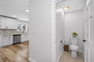 300 Kenoza St, Haverhill, MA 01830 - Photo 9