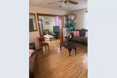 36 Manchester St, Lawrence, MA 01841 - Photo 9