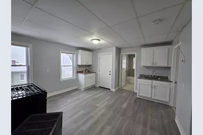 39 Harlem #3, Worcester, MA 01610 - Photo 1