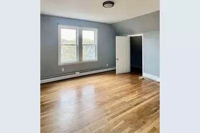 7 Beacon St #3, Attleboro, MA 02703 - Photo 5