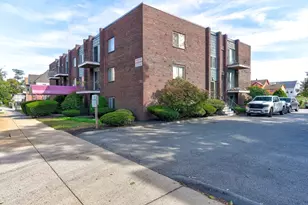 426 Pleasant St, Malden, MA 02148 - Photo 29