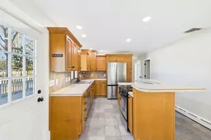 25 Pershing Ave, Acushnet, MA 02743 - Photo 11