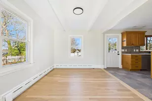 25 Pershing Ave, Acushnet, MA 02743 - Photo 9