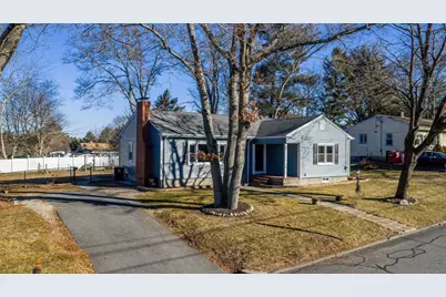 25 Pershing Ave, Acushnet, MA 02743 - Photo 3