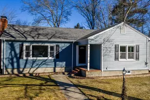 25 Pershing Ave, Acushnet, MA 02743 - Photo 1