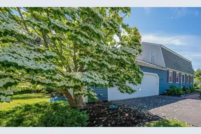 34 Rolling Hills Dr, East Bridgewater, MA 02333 - Photo 1