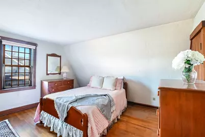 1239 Roseanne St, New Bedford, MA 02740 - Photo 15