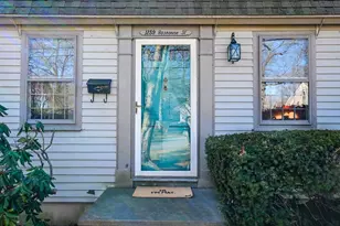 1239 Roseanne St, New Bedford, MA 02740 - Photo 29