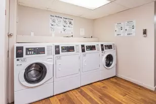 18 Williamsburg Ct, Shrewsbury, MA 01545 - Photo 7