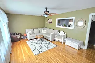 5 William St, Acushnet, MA 02743 - Photo 3