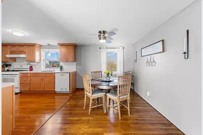 26 Massachusetts Ave, Somerset, MA 02726 - Photo 7