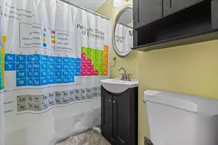 33 Irving St, Boston, MA 02114 - Photo 11