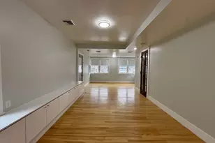 174 Maplewood St, Watertown, MA 02472 - Photo 5