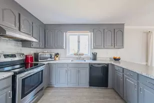 51 Kathleen Dr, Plymouth, MA 02360 - Photo 13