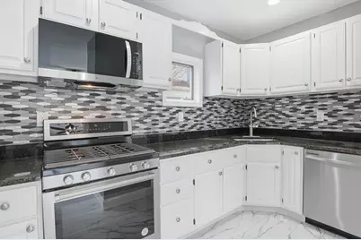 323 Burncoat Street, Worcester, MA 01606 - Photo 15