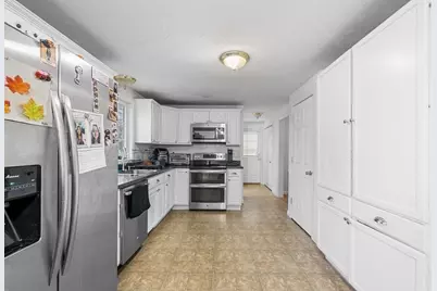 11 Russell Rd, Brockton, MA 02302 - Photo 13