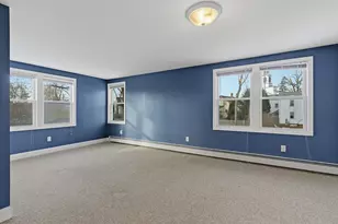 45R S, Bedford, MA 01730 - Photo 15