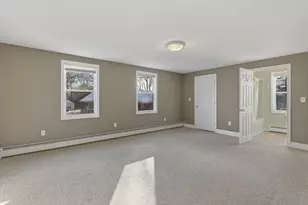 45R S, Bedford, MA 01730 - Photo 19