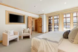 25 Beaver Pl, Boston, MA 02108 - Photo 25