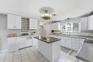 25 Dale St, Ludlow, MA 01056 - Photo 7