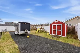 25 Dale St, Ludlow, MA 01056 - Photo 39