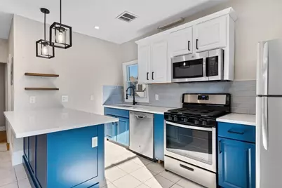 16 Hawthorne Street, Boston, MA 02119 - Photo 3