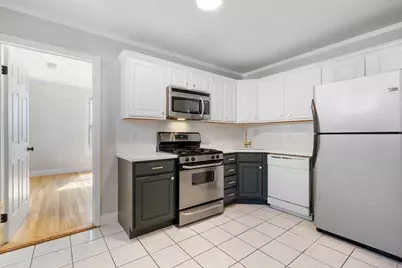 16 Hawthorne Street, Boston, MA 02119 - Photo 9