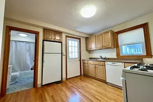 5 Rifle Ct, Watertown, MA 02472 - Photo 3